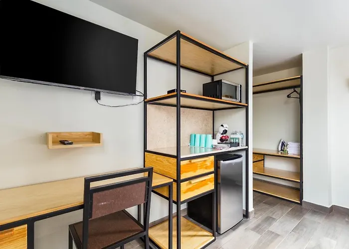 Aparthotel Zirahuen By Homirent 4*